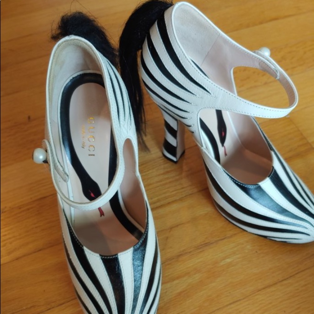 Gucci Lesley pony hair Mary Jane leather pumps size 36.5 NWT 🦓🦓